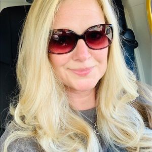 Meet your Posher, Carla